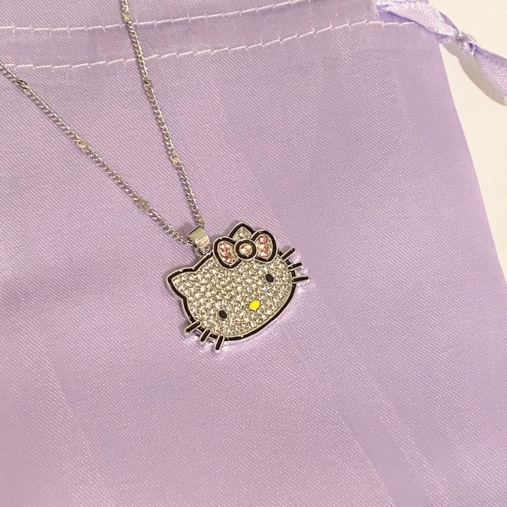 LAST ONE!! Luxury Hello Kitty necklace - Picture 2 of 13